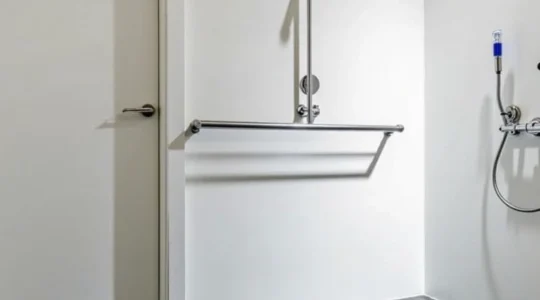 quels-equipements-d-hygiene-ameliorent-la-securite-dans-la-salle-de-bain